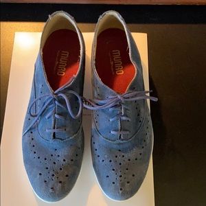 Munro Navy Spectator